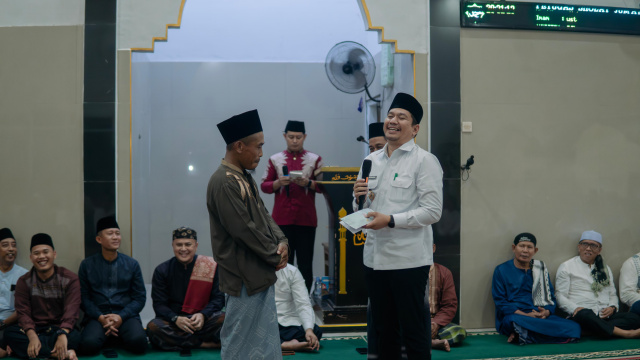 Bupati Bengkulu Utara Gelar Safari Ramadhan, Salurkan Bantuan di Masjid Nurul Huda Pinang Raya