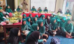 Tim penggerak PKK Desa Tanjung Harapan Meriahkan HKN ke-117