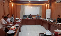 DPRD Bengkulu Utara Menggelar Rapat Pansus Bersama Dinas TPHP