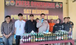 Polres Bengkulu Utara Press Confrence Kasus Penikaman Kades, Pencabulan, Miras dan Narkoba