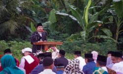 Diguyur Hujan Ringan, Sholat Idul Adha di Padang Jaya Berlangsung Khusyuk