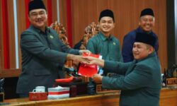Pandangan Umum Fraksi DPRD BU Nota Pengantar LKPJ Bupati Anggaran Tahun 2024