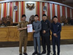 DPRD Bengkulu Utara Serahkan Rekomendasi LKPJ Bupati TA 2025 dalam Rapat Paripurna