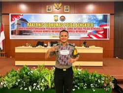 Dedikasi Tanpa Batas dari Pulau Terluar, Bhabinkamtibmas Polsek Enggano Sabet Penghargaan Konten Kreator Polri Inovatif