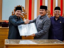 Wujudkan Tata Kelola Transparan, Ketua DPRD Bengkulu Utara Parmin S.Ip Pimpin Pengesahan Raperda APBD 2025